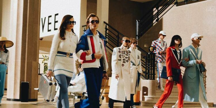 Casablanca rinde homenaje a París y a los viajes de lujo en 'Le Monde Diplomatique'