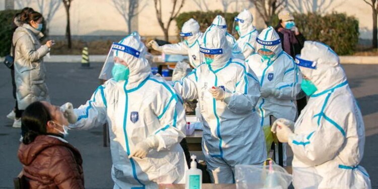 China acaba 2021 con la peor semana de COVID desde que se controló la epidemia original