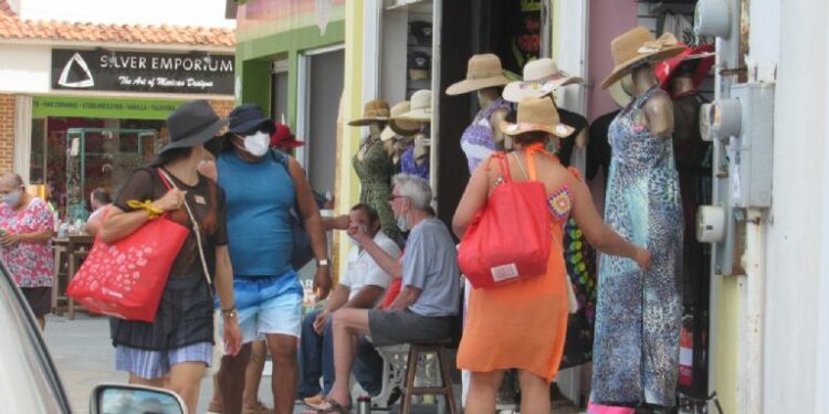 Cinco cruceros arriban a Cozumel en el primer día del Semáforo Naranja