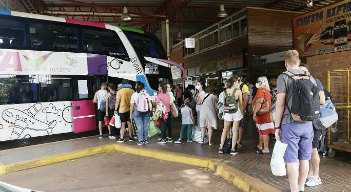 Con gran expectativa, volvieron los viajes de misioneros en micro a Brasil
