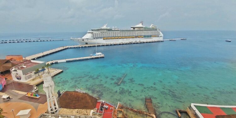 Cozumel inicia el año con programación de 62 cruceros