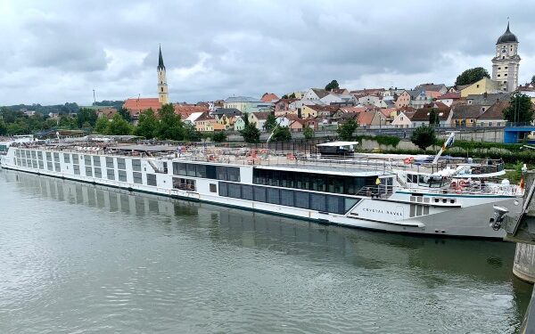 Crisis de GHK: suspensión de Crystal Cruises se amplía a cruceros fluviales