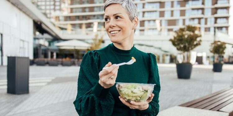 Cumple tu propósito de ponerte en forma con estos consejos de nutrición