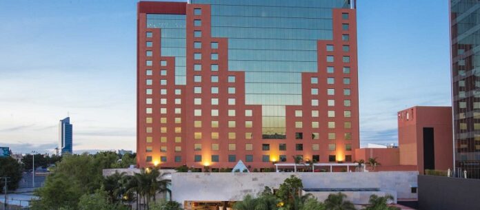 Denuncian hoteleros de Jalisco fraudes a través de redes sociales