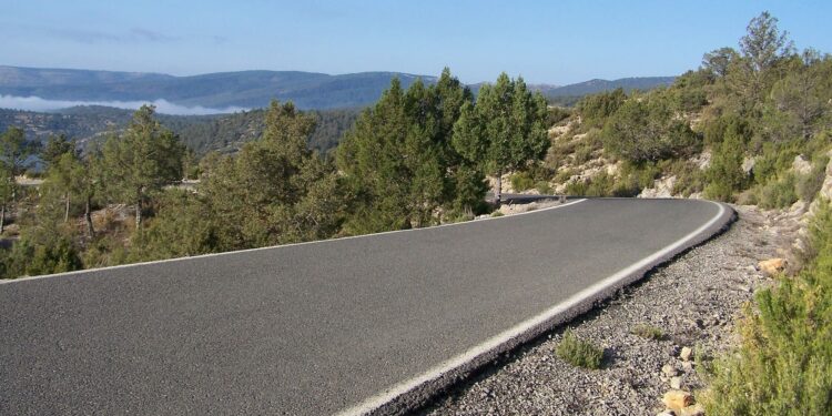 Descubre el pueblo más alto de España