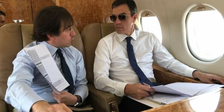 El Gobierno no informa de los viajes de Sánchez en el Falcon por ser "materia especialmente sensible"