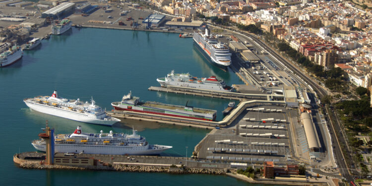 El Puerto de Almería prevé la escala de catorce cruceros en 2022