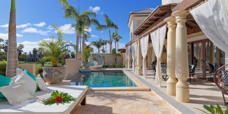El Royal River Luxury Hotel de Costa Adeje es elegido com...