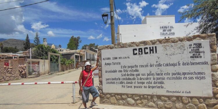 Cachi en Salta un pueblito de estilo colonial con casas de adobe Foto TW