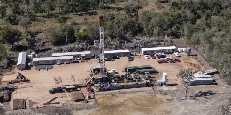 El petróleo de Texas abre con un descenso del 0,33 %, hasta los 78,64 dólares