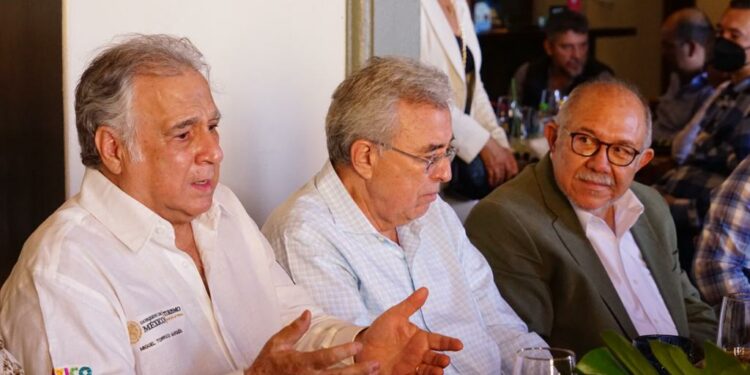 Empresarios proponen proyectos a Rocha y Torruco, entre ellos un funicular en el Faro