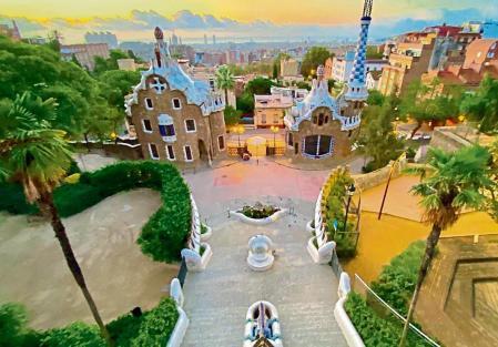Park Güell a primera hora de la mañana.