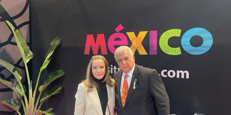 Firman alianzas en la Feria de Turismo - Diario de Querétaro