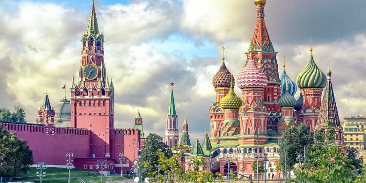 Gobierno de EEUU recomienda abstenerse de viajes a Rusia