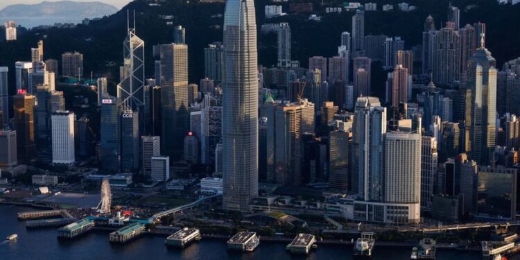 Hong Kong podría estar confinado hasta 2024 y provocar un éxodo empresarial -Cámara de Comercio Europea