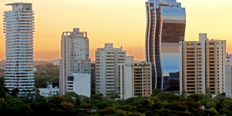 La Nación / FocusEconomics prevé crecimiento moderado para Paraguay en el 2022