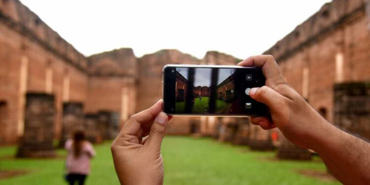 La Nación / Turistas generaron US$ 33 millones