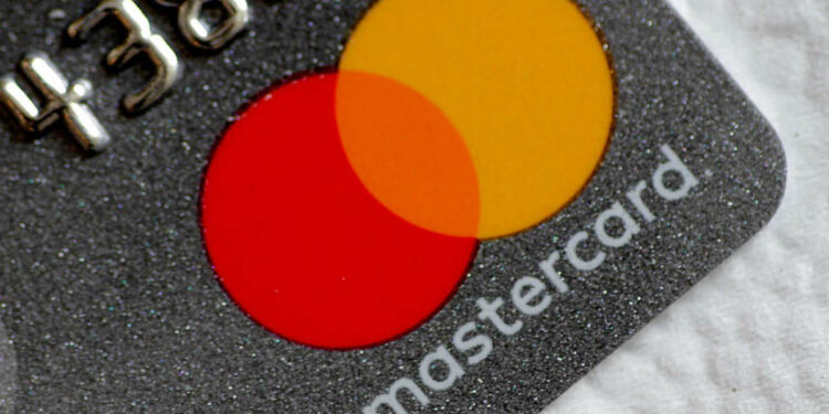 Las ganancias de Mastercard aumentan a medida que los viajes internacionales regresan a niveles prepandémicos
