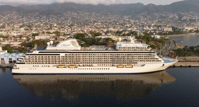 Llega Segundo Crucero a Acapulco más grande y con más pasajeros y tripulación