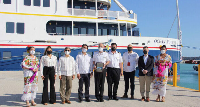 Llega a Yucatán el Ocean Voyager, crucero con turistas de alto poder adquisitivo