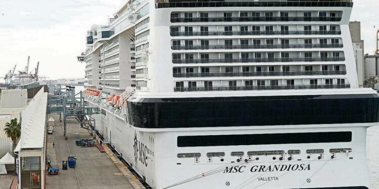 Los cruceros capean el temporal pese a las nuevas variantes