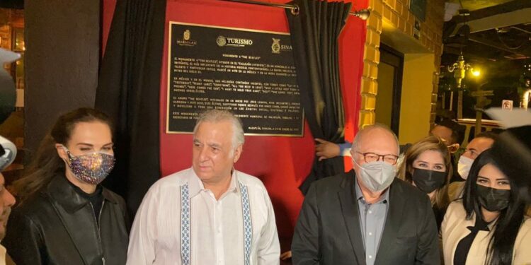 Miguel Torruco se pronuncia a favor de que se realice el Carnaval de Mazatlán