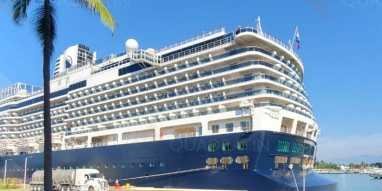 Niegan desembarque de crucero en Vallarta por casos Covid 19; suman 3