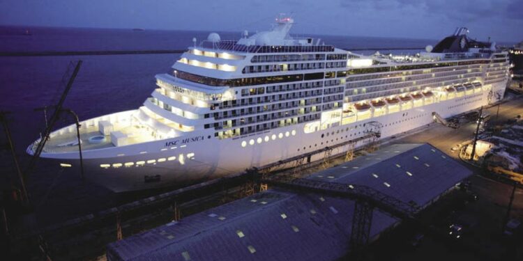 Ómicron perturba al sector de los cruceros en todo el mundo