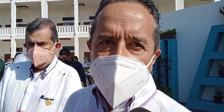 Pende de un hilo la temporada de cruceros, reconoce el gobernaro Carlos Joaquín