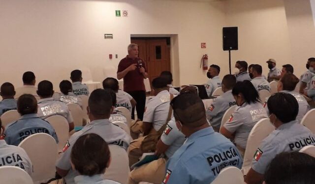Policías de la SSP reciben curso de “Certificación en Seguridad Turística”