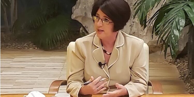 La ministra de Trabajo y Seguridad Social, María Elena Feitó Cabrera.