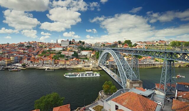 Scenic añade excursiones a cruceros fluviales europeos