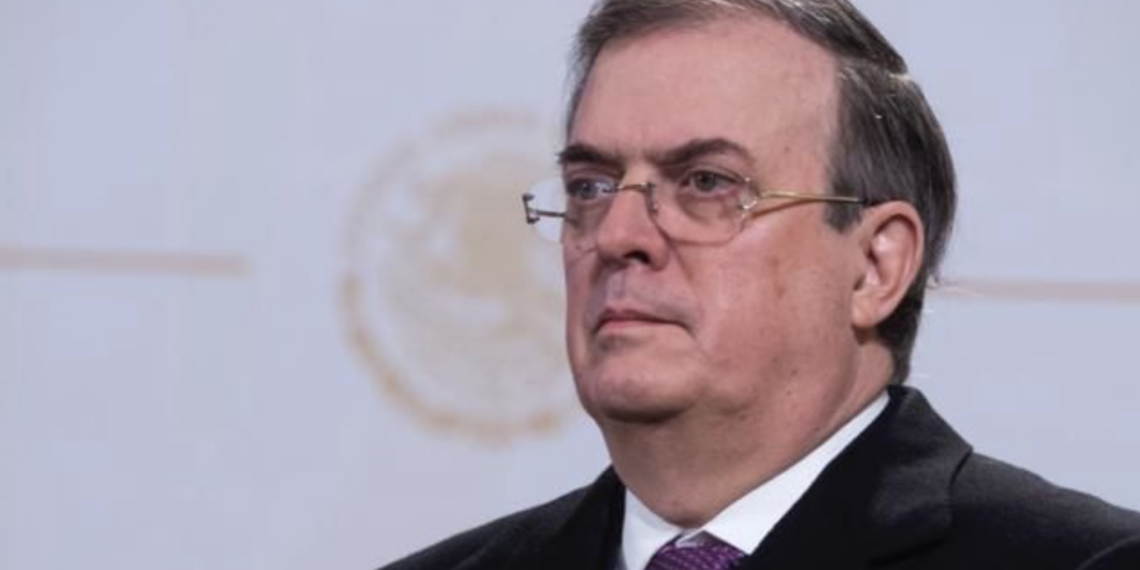 Se prueba uso de vacuna Moderna como refuerzo para viajes: Ebrard