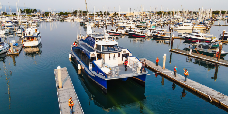 Sea Change. El ferry a hidrógeno con hasta 550 km de autonomía comienza sus viajes sin emisiones