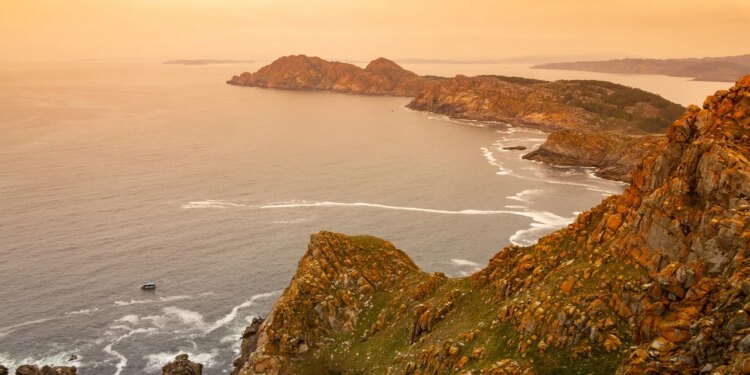 'The New York Times' incluye a las islas Cíes y a El Hierro como dos de los mejores destinos para 2022