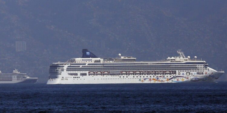 Todos los cruceros en EE.UU. presentan contagios de Covid-19