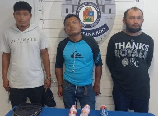 Cancún Tres narcomenudistas detenidos cerca del Crucero