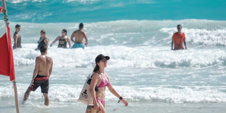 Viajes cortos, tendencia turística que beneficiará al Caribe mexicano en 2022