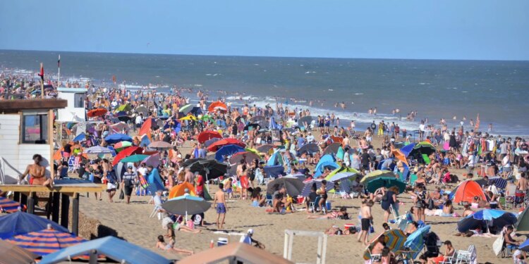 Villa Gesell: una ciudad que se reinventa cada año y hoy vive su mejor temporada