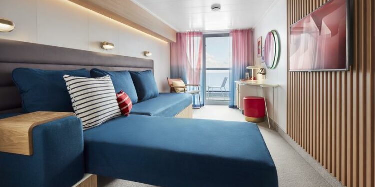Nuevas cabinas de los barcos de Virgin Voyages.