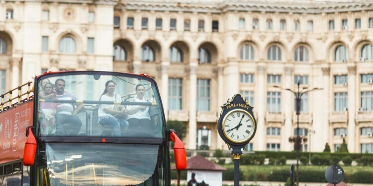 Autobús turístico en Bucarest, Rumania