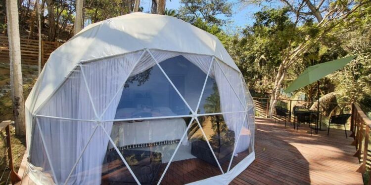 Glamping: la tendencia en el mundo que desembarcará en Puerto Libertad con una millonaria inversión