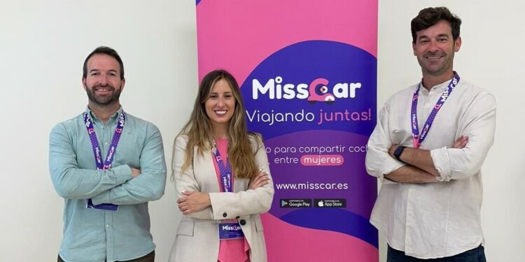 una app que ofrece viajes compartidos solo para mujeres