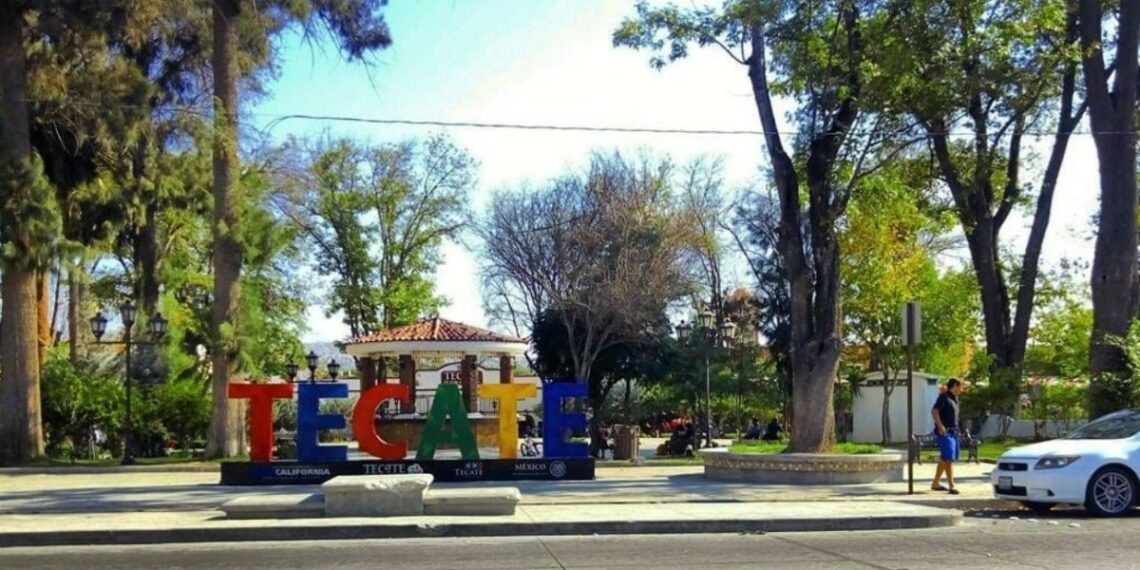 ¿Cuánto cuesta un viaje de Culiacán, Sinaloa a Tecate, Baja California?