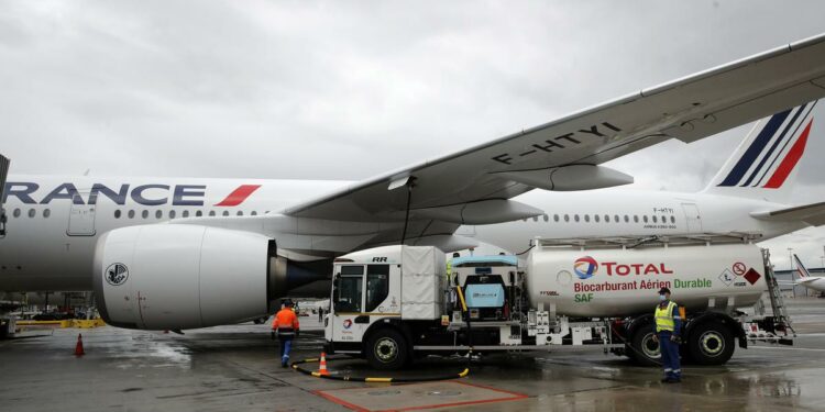 ¿Por qué las aerolíneas europeas realizan viajes sin pasajeros?