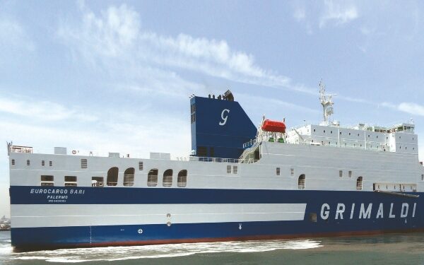 Italia: tráficos en 2021 caen 12% en ferries y 82% en cruceros respecto de 2019