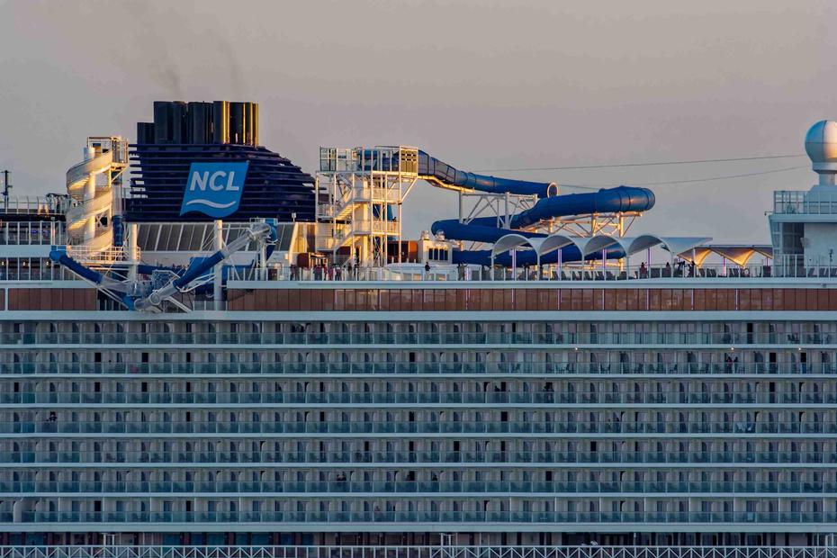 Norwegian Joy | De Norwegian Cruise Line. Tiene capacidad para 3,883 pasajeros y 1,094 pies de largo. Fue diseñado especialmente para viajeros chinos y ha estado en servicio desde el 2017. (Shutterstock)