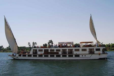 Velero por el Nilo