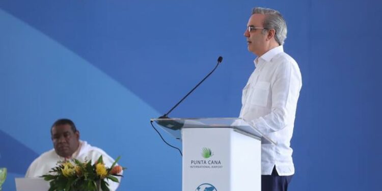 Abinader: "Punta Cana sigue a la vanguardia como motor turístico" - Noticias de turismo