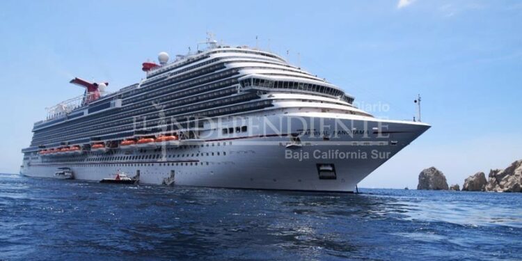 Bajo porcentaje de turistas que llegan en crucero por ómicron; se estima la llegada de 180 barcos este año